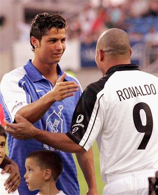 RONALDO FACE A RONALDO